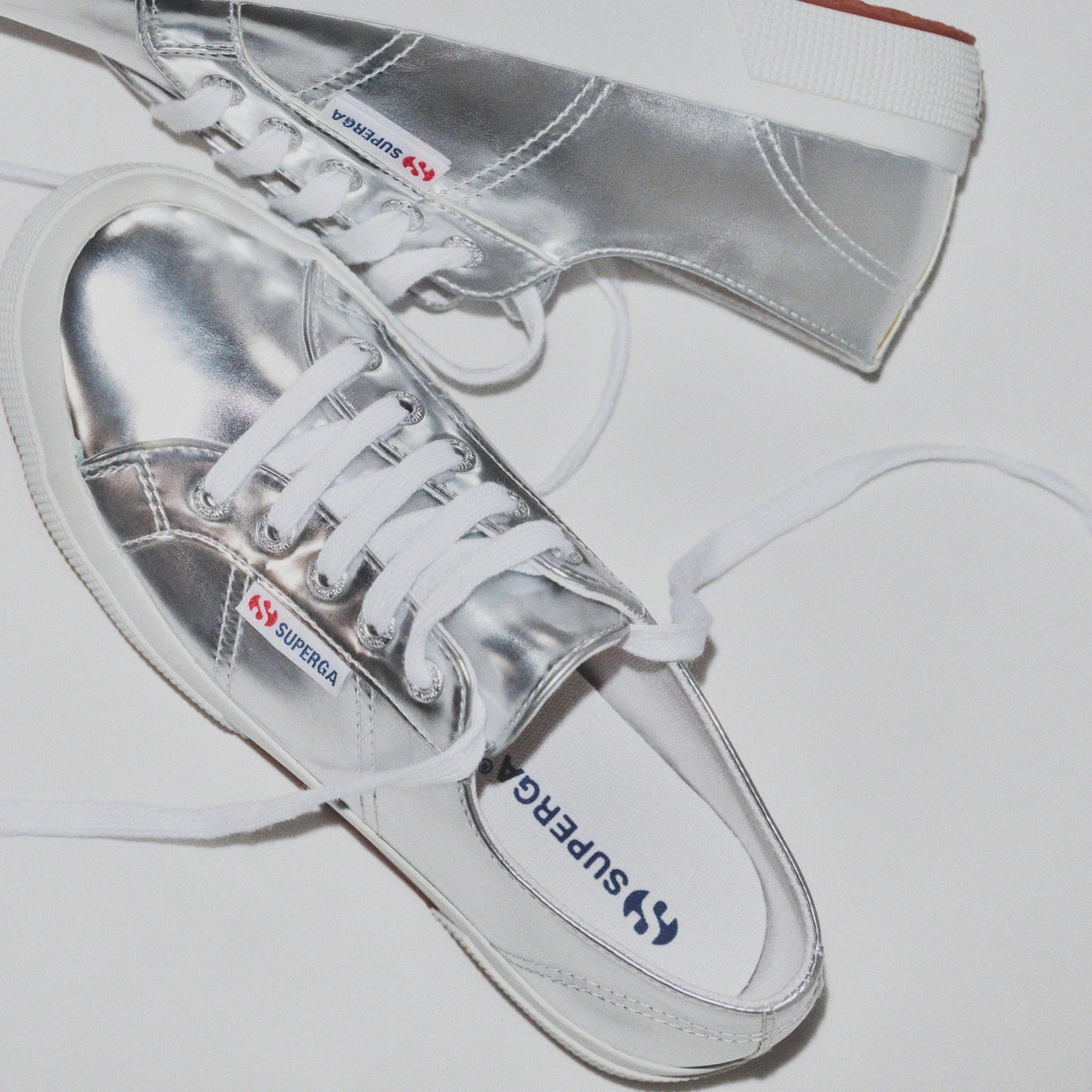 限定価格】会員だけが購入できる特別アイテム – SUPERGA｜スペルガ公式